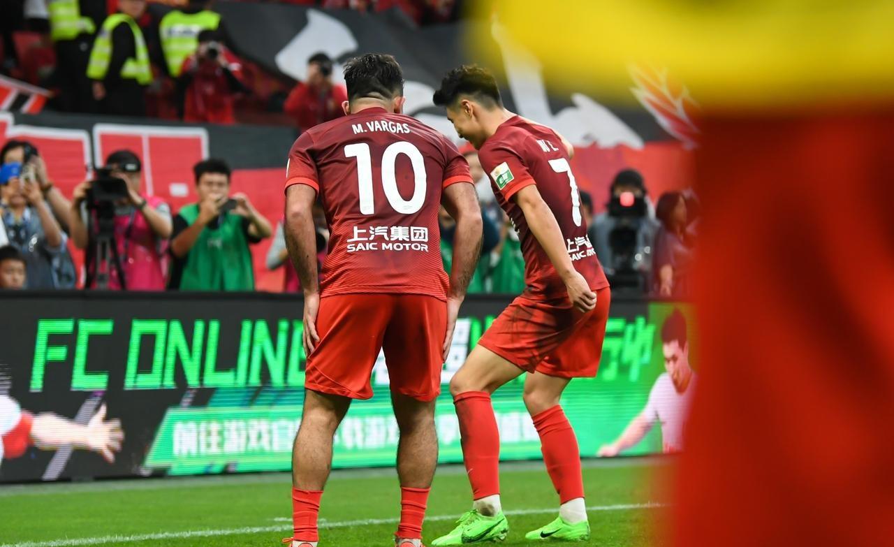 开云-西甲关键时刻走向成谜，武汉三镇刷新队史纪录，引发热议，资深球员宣示担当的简单介绍-开云